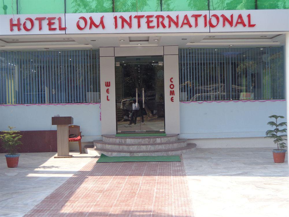 Hotel Om International Бодх-Гая Экстерьер фото