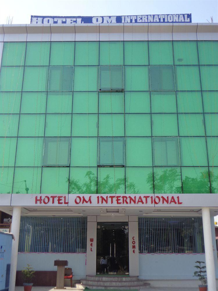 Hotel Om International Бодх-Гая Экстерьер фото